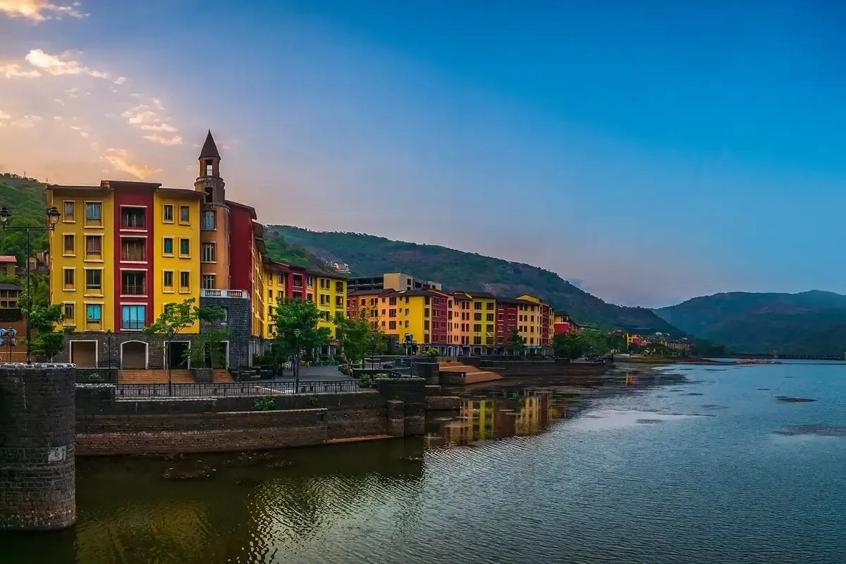 Maharastra to mumbai river temple